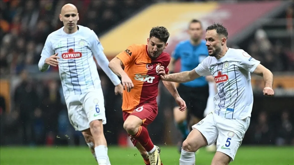 SON DAKİKA: Galatasaray’da RAMS Park’ta gol şov! Aslan, Çaykur Rizespor’u 5-0 mağlup etti